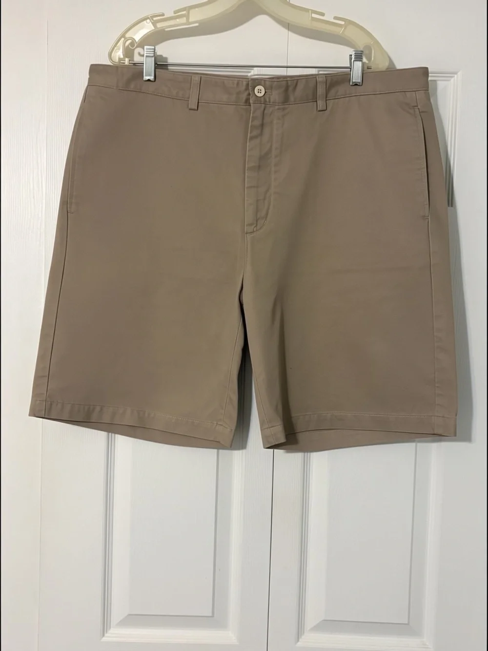 Vineyard Vines Men's Khaki Flat-Front Chino Shorts
